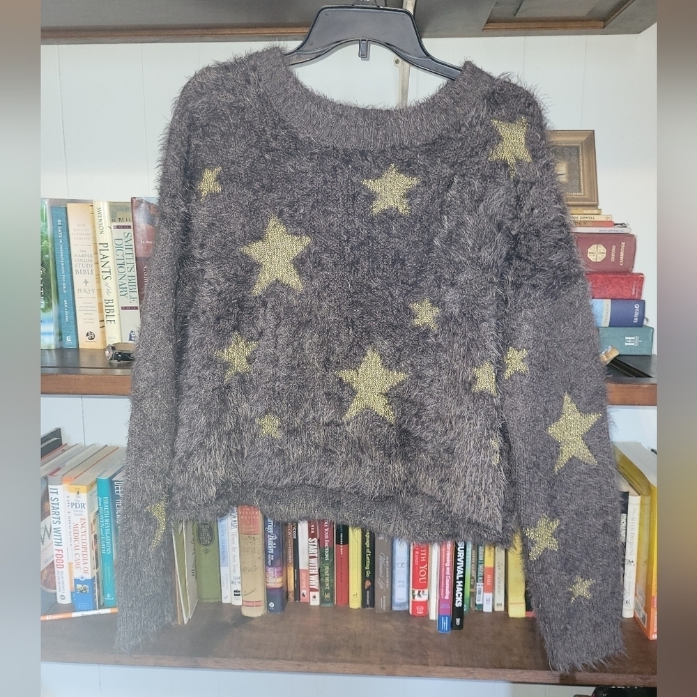 Show Me Your MuMu star fur cropped sweater. Women's medium